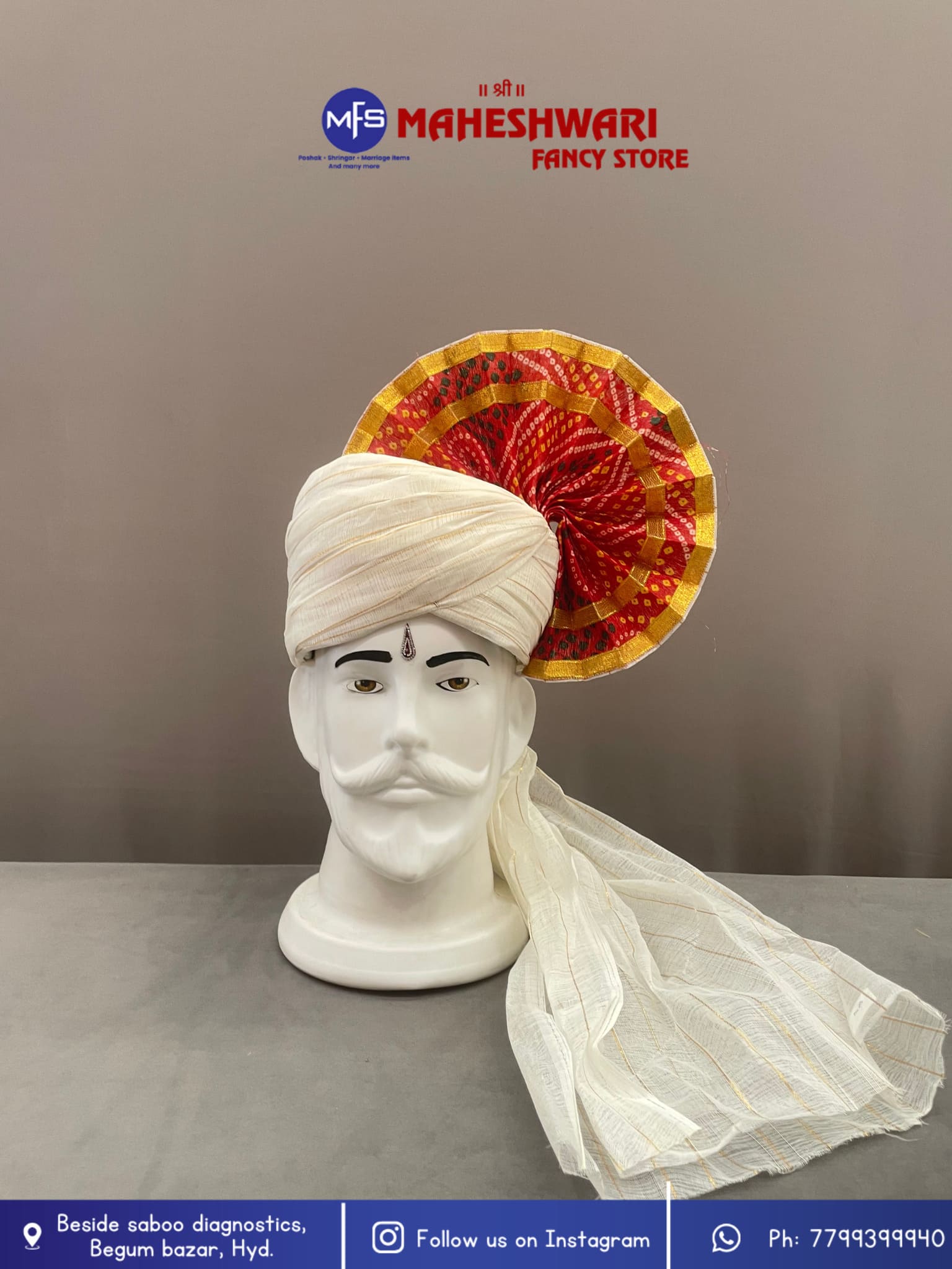 White Chunri Turra Barati Pagdi Fabric